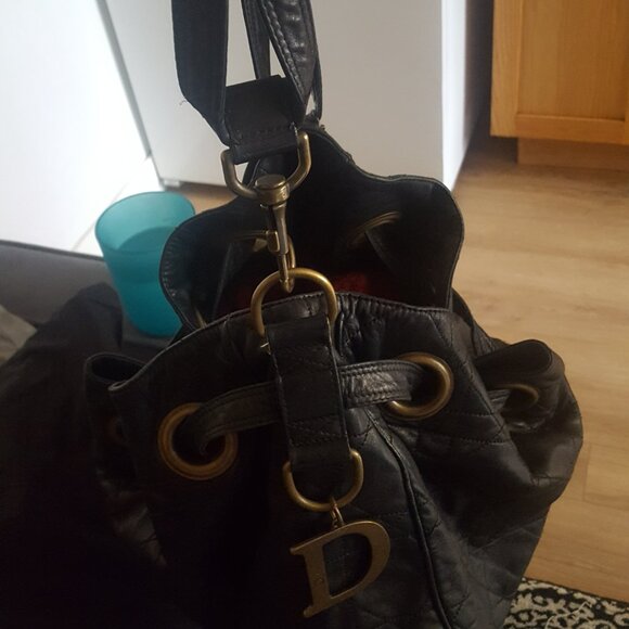 Christian Dior lamb skin cushion cut bag with bronze hardware - Picture 5 of 5